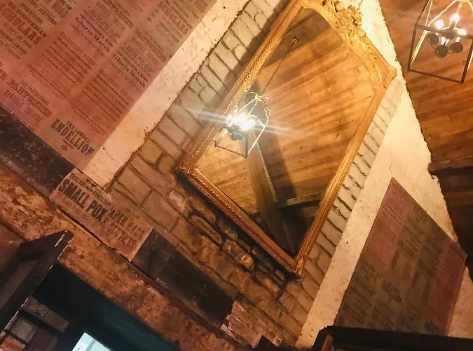 Mcsorleys And Bar Penzion 2*